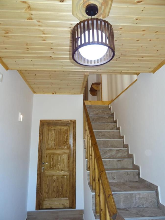 Guesthouse Riverside Μπεράτ Εξωτερικό φωτογραφία
