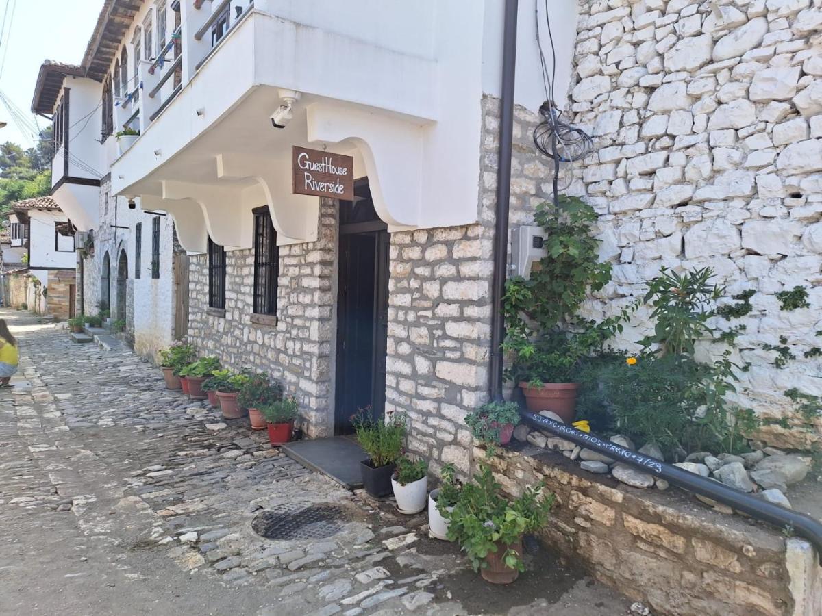 Guesthouse Riverside Μπεράτ Εξωτερικό φωτογραφία