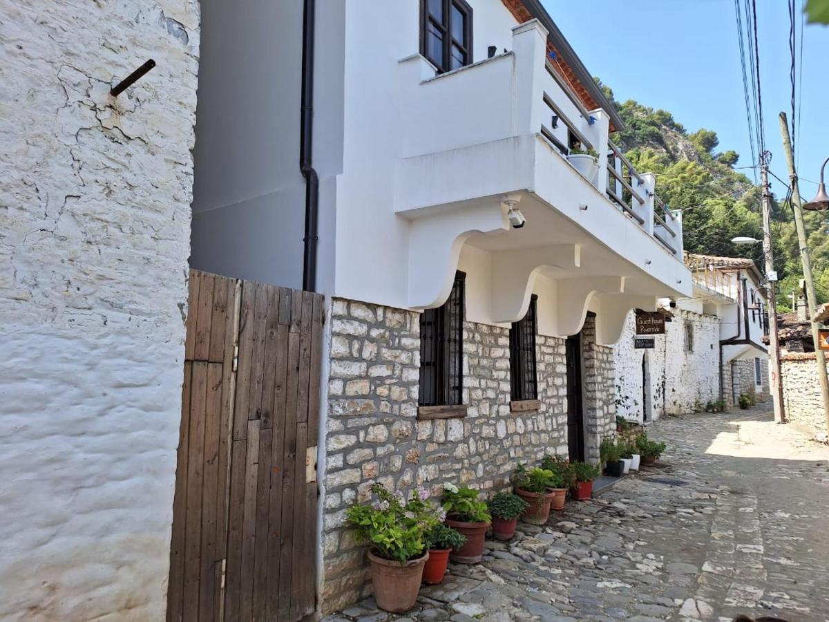 Guesthouse Riverside Μπεράτ Εξωτερικό φωτογραφία